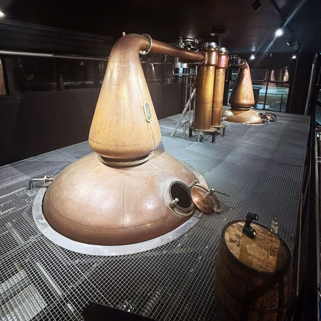 Kyrö Distilleryn tislaamokierros